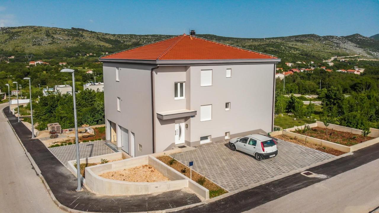 Apartman Nature Dugopolje Exterior photo
